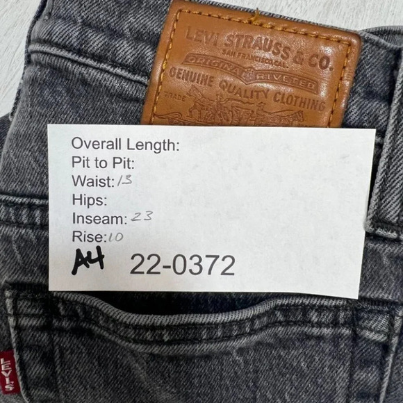 Levi's Premium Fray High Rise Button Fly Wedgie Black Gray Jeans Ankle Crop - Picture 6 of 6